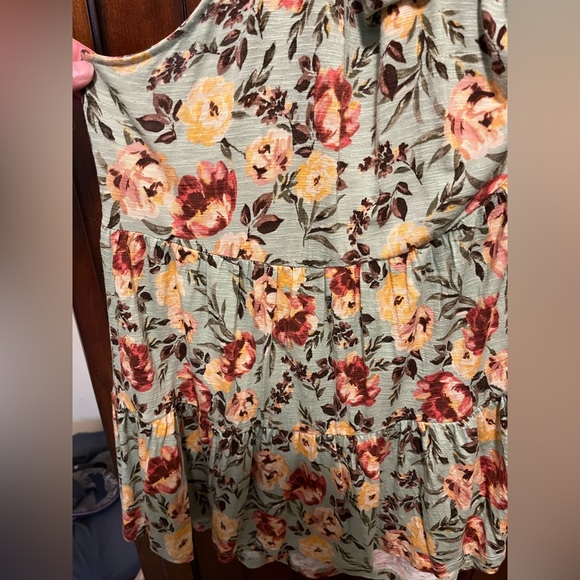 Torrid size 0 super soft floral print tank teal - Picture 2 of 4